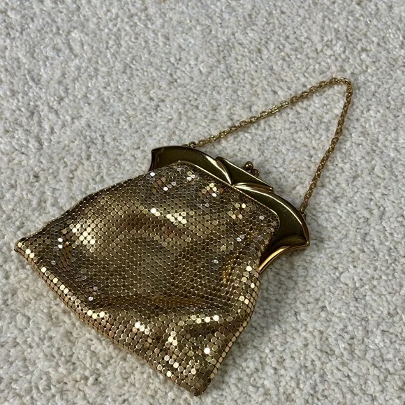 Vintage Whiting & Davis Metal Mesh Chain Mail Coin Purse KISS Lock - Picture 7 of 8